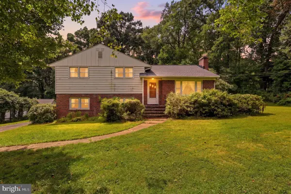 8407 BRADSHAW RD