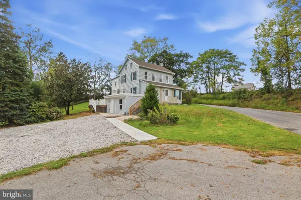 1525 WOODBERRY RD, York, PA 17408