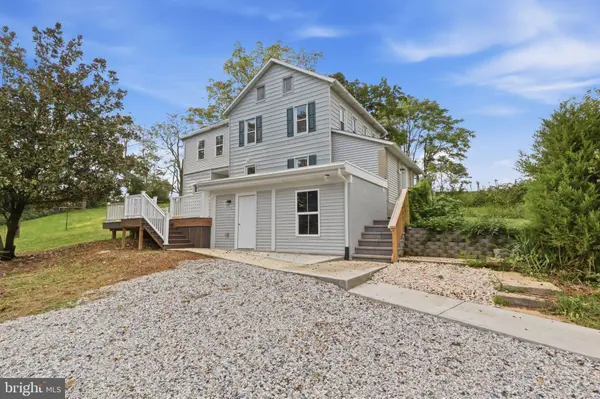 1525 WOODBERRY RD, York, PA 17408