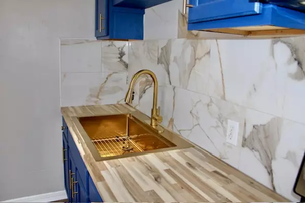 Mobile, AL 36607-2646,62 Macks St