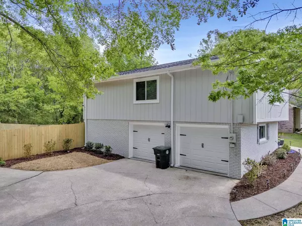 3041 CARLETON ROAD, Birmingham, AL 35215