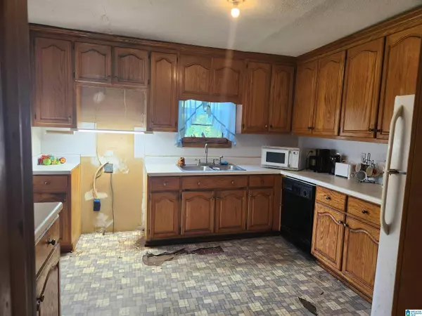 62777 US HWY 231, Cleveland, AL 35049