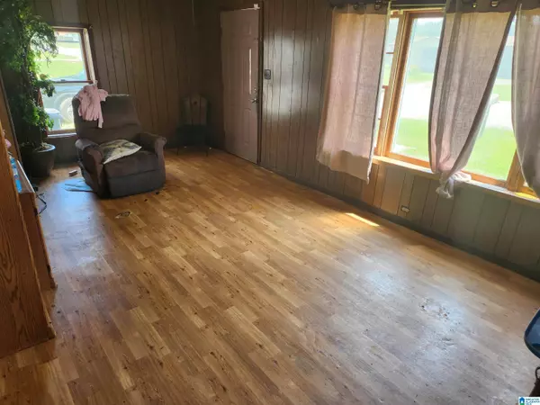 62777 US HWY 231, Cleveland, AL 35049