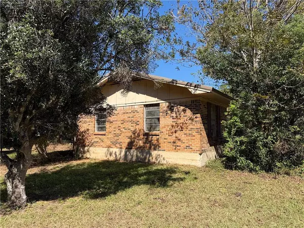 10770 Oak ST, Irvington, AL 36544