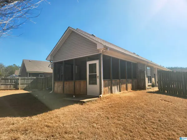 4761 LONGMEADOW DRIVE, Bessemer, AL 35022