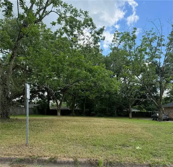 5707 Deerwood DR N, Mobile, AL 36618