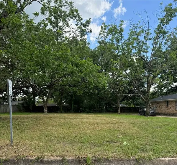 5707 Deerwood DR N, Mobile, AL 36618