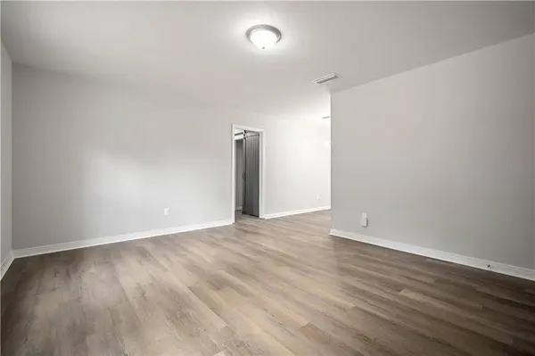 1452 Morlee DR E, Mobile, AL 36618