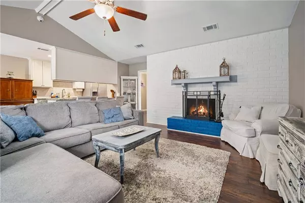 5016 Somerset DR W, Mobile, AL 36619