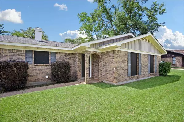 5016 Somerset DR W, Mobile, AL 36619