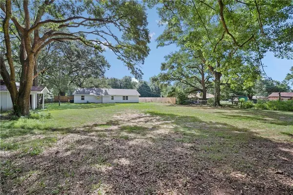 320 Cody RD S, Mobile, AL 36695