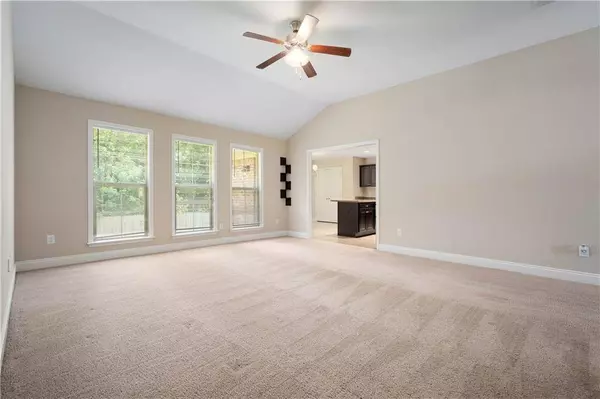 1019 Tudor LN, Mobile, AL 36695