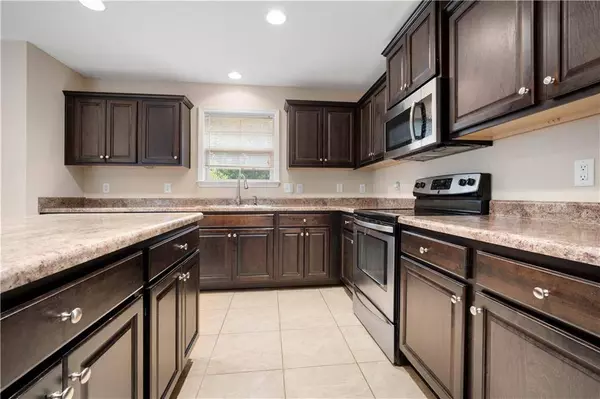 1019 Tudor LN, Mobile, AL 36695