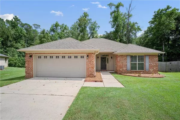 1019 Tudor LN, Mobile, AL 36695