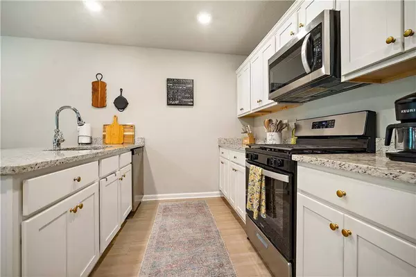 2616 Windmere DR E, Semmes, AL 36575