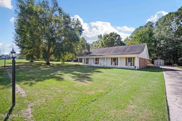14505 Wolf Ridge Road, Moss Point, MS 39562