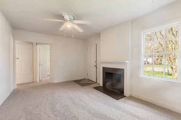 2869 Ralston Rd, Mobile, AL 36606-2355