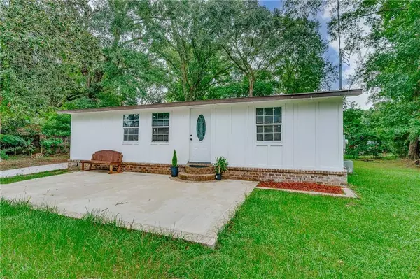 1557 Pineway DR S, Mobile, AL 36605