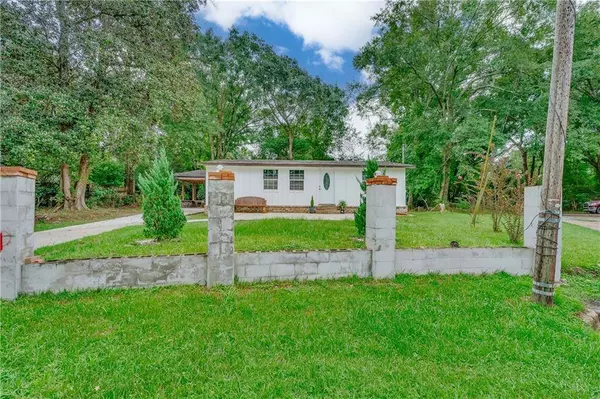 1557 Pineway DR S, Mobile, AL 36605