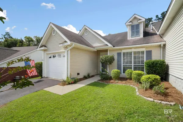 7271 S Spring Lake Drive, Mobile, AL 36695