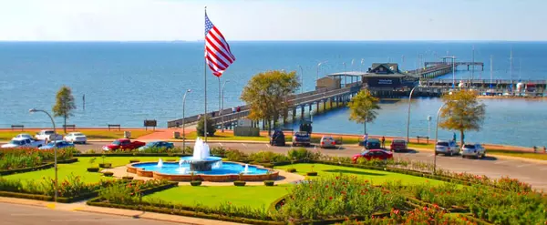 Daphne vs. Fairhope, Alabama – Which One Should You Call Home?,Jeff Nelson