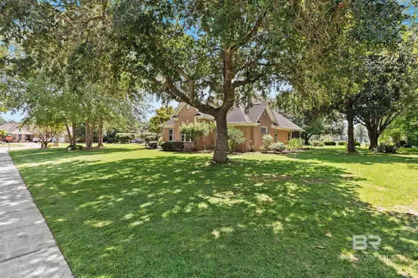 112 Lake Ridge Drive, Fairhope, AL 36532