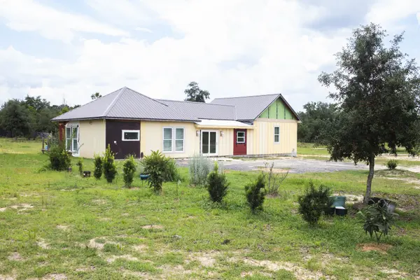 20235 Bain Rd, Fountain, FL 32438-2209