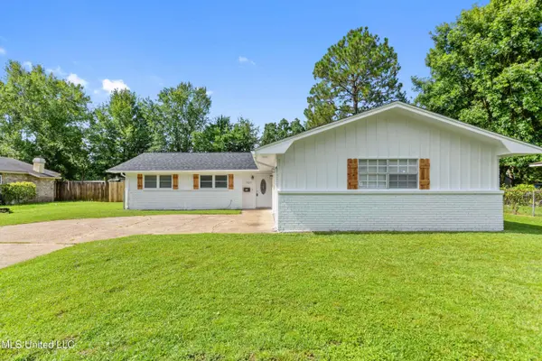 2607 Calle De Feliz Street, Gautier, MS 39553