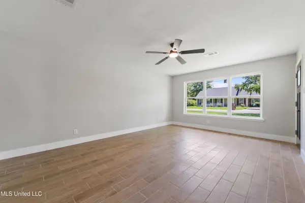 296 N Burke Avenue, Long Beach, MS 39560