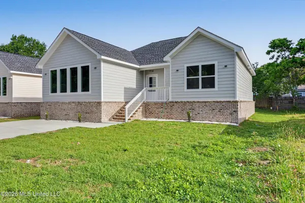 1738 Garden Park Drive, Biloxi, MS 39531