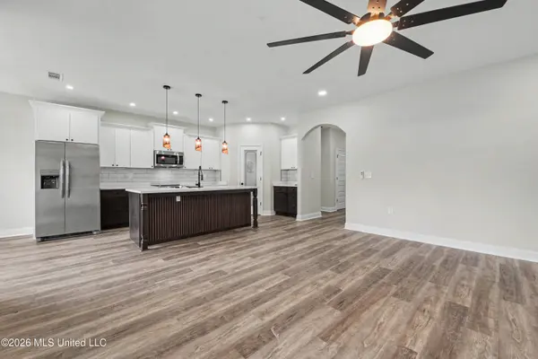 528 Plum Street, Ocean Springs, MS 39564