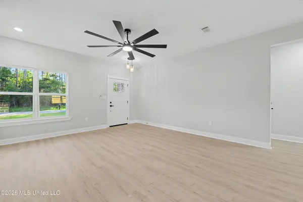 524 Plum Street, Ocean Springs, MS 39564