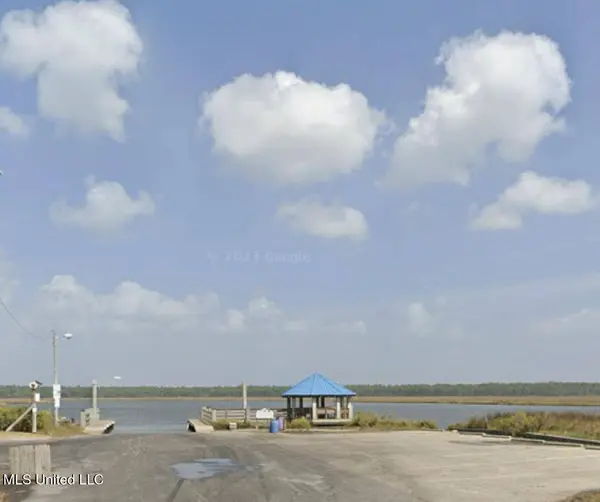 Octavia Street, Ocean Springs, MS 39564