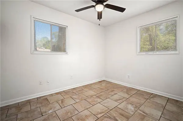 4153 Yorkshire LN, Mobile, AL 36609