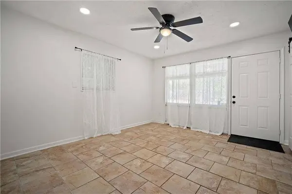 4153 Yorkshire LN, Mobile, AL 36609