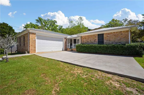 11006 Canal DR, Theodore, AL 36582