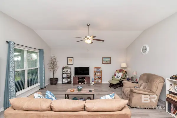 1295 Hayward Loop, Foley, AL 36535