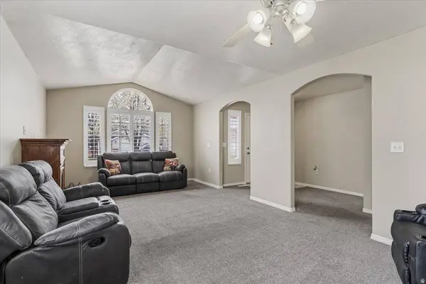 2249 W CRAIG LN, Syracuse, UT 84075