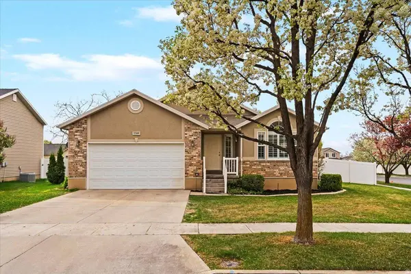 2249 W CRAIG LN, Syracuse, UT 84075