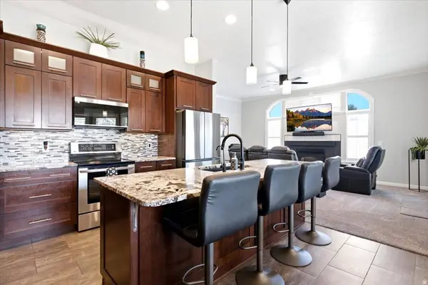 550 W 3950 S, Riverdale, UT 84405