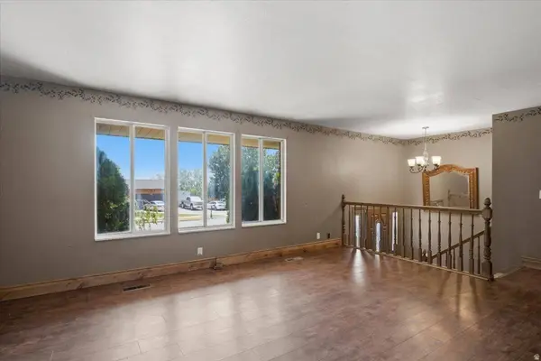 2299 E 3025 N, Layton, UT 84040
