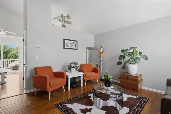 2131 N 850 ST, Clinton, UT 84015