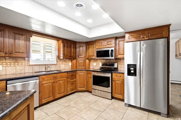 2885 W 700 S, Syracuse, UT 84075