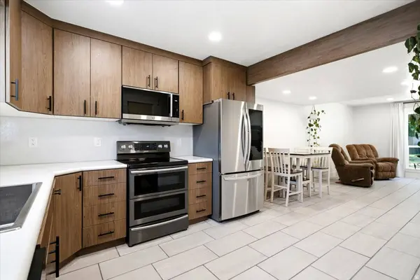 88 W 50 S #W5, Centerville, UT 84014