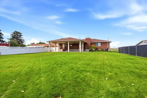 2885 W 700 S, Syracuse, UT 84075