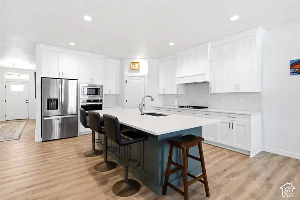 1993 N 2250 W, Farr West, UT 84404