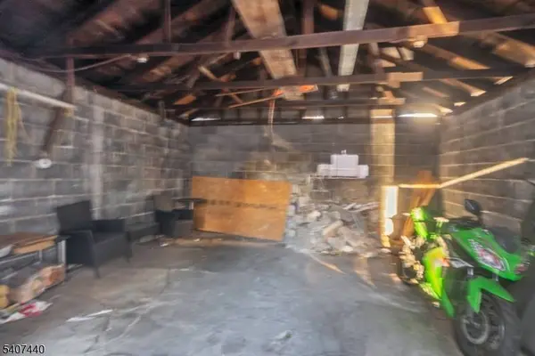 105 Huntington Ter, Newark City, NJ 07112