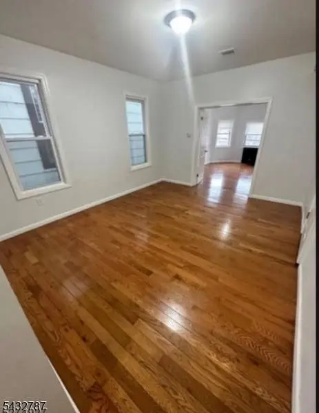122 Littleton Ave, Newark City, NJ 07103