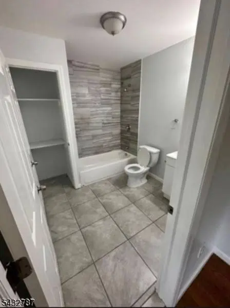 122 Littleton Ave, Newark City, NJ 07103