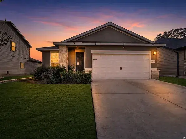 The Resale Advantage: How to Outsmart and Outsell Volume Builders in Suburban San Antonio 